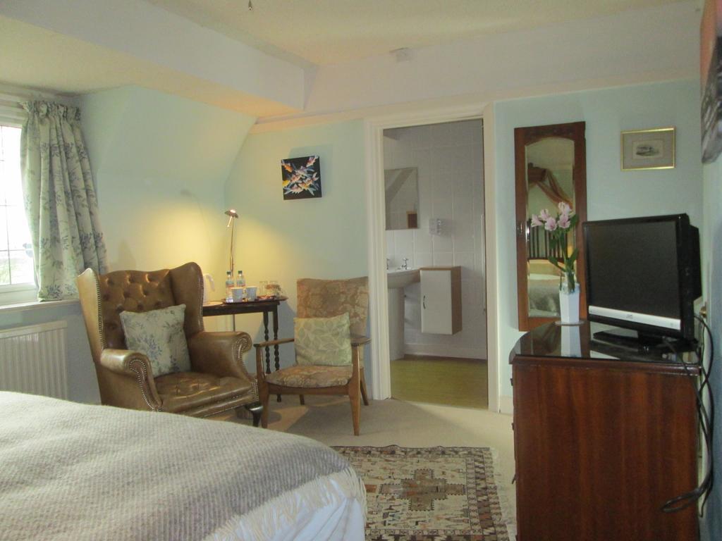 Crossways House Bed And Breakfast East Cowes Bagian luar foto