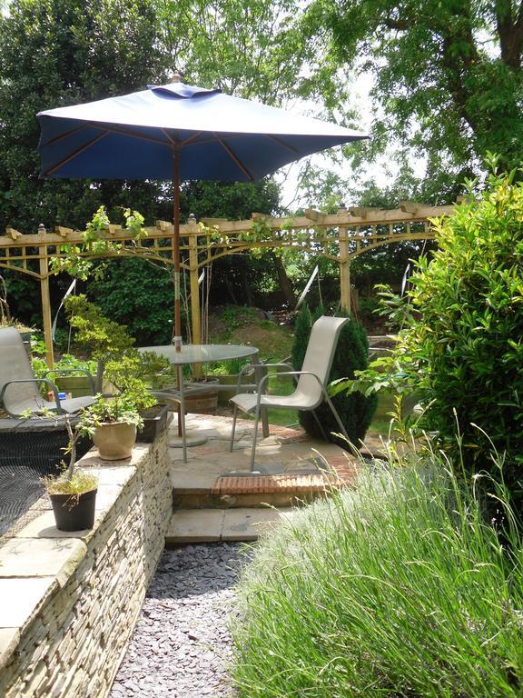 Crossways House Bed And Breakfast East Cowes Bagian luar foto